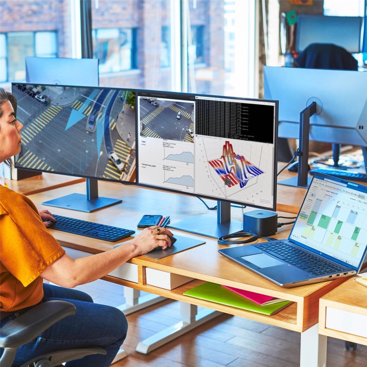 ZBook Fury 16 G11 Mobile Workstation PC, 16", Windows 11 Pro, Intel Core™ i7, 32GB RAM, 1TB SSD, RTX™ A1000, WUXGA