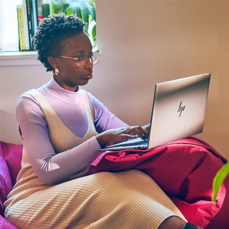 Hewlett Packard HP ZBook Firefly 14 G11 Mobile Workstation - Intel Core Ultra 7 - 155H / up to 4.8 GHz - Win 11 Pro - RTX A500 - 16 GB RAM - 1 TB SSD NVMe TLC - 14" IPS 1920 x 1200 - Wi-Fi 6E Bl