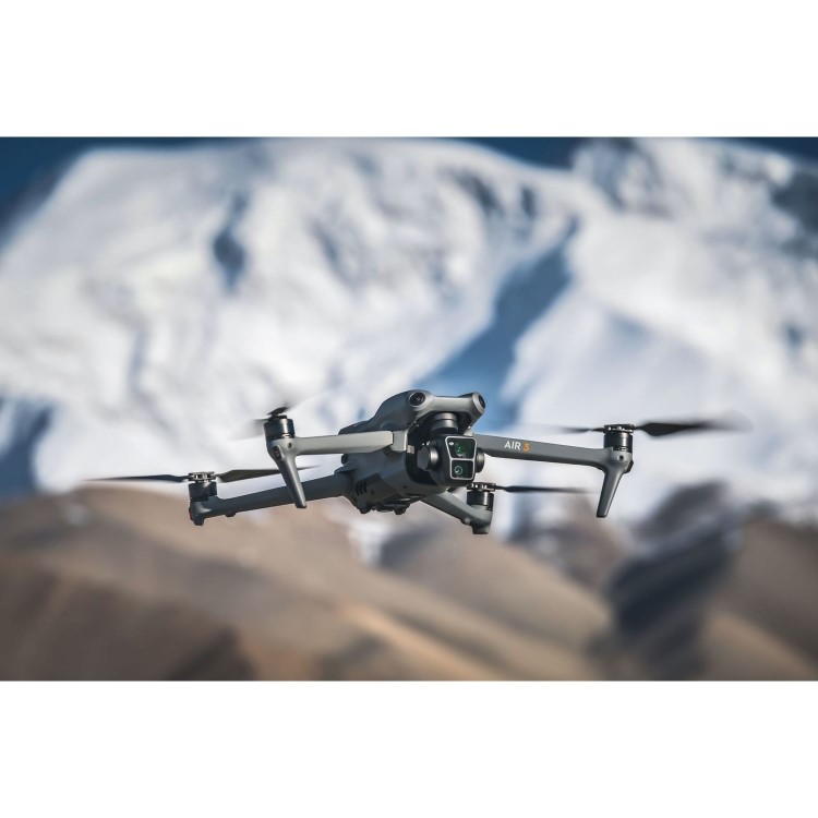 DJI Air 3 Fly More Combo RC-N2 