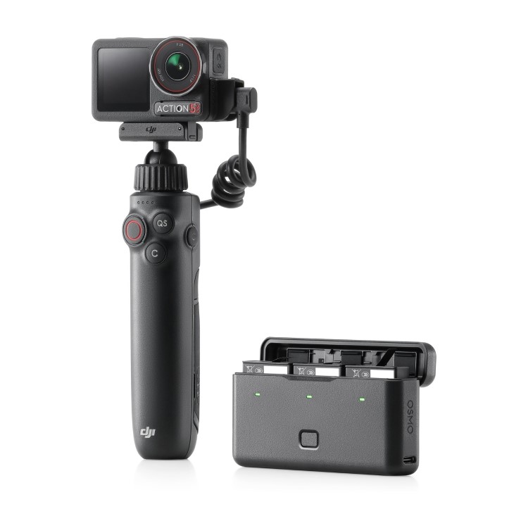 DJI Osmo Action 5 Pro Adventure Combo