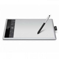 Bamboo Fun Medium Graphics Tablet and Pen