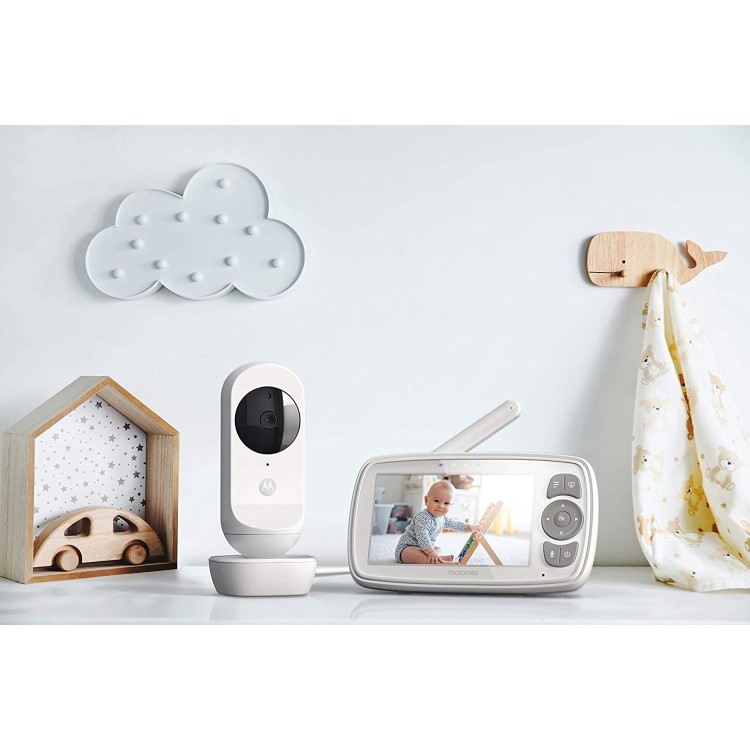 Motorola Ease 34 4.3" Video Baby Monitor - White