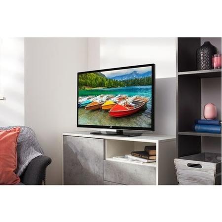GRADE A1 - JVC LT-32C690 32" HD Ready Smart LED TV with 1 Year Warranty