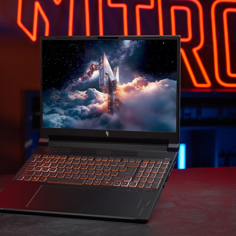 Acer Nitro V AMD Ryzen 7 16GB RAM 1TB SSD 180Hz RTX 5070 16 Inch Windows 11 Gaming Laptop