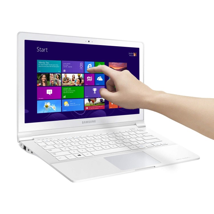 Samsung NP915S3G ATIV Book 9 Lite Quad Core 4GB 128GB SSD Windows 8 13.3 inch Touchscreen Ultrabook  - Free Knomo Case