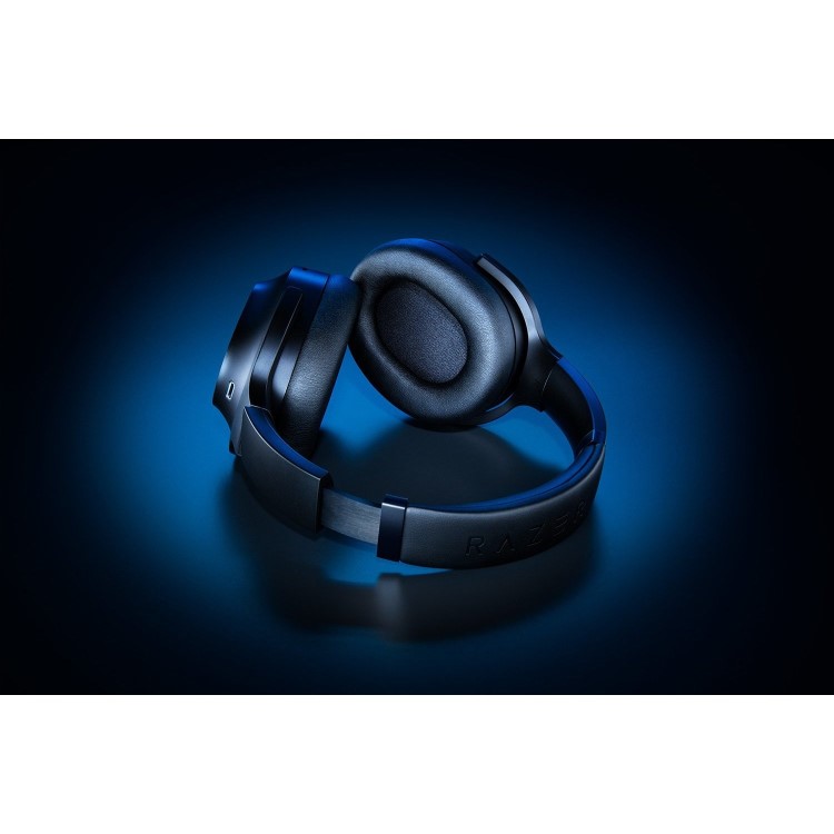 Razer Barracuda Pro Double Sided Over-ear Bluetooth with Built In Microphone Gaming Headset