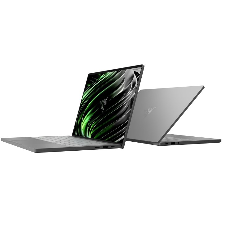 Razer Book 13 EVO Core i7-1165G7 16GB 512GB SSD 13.4 Inch Windows 11 Touchscreen Laptop