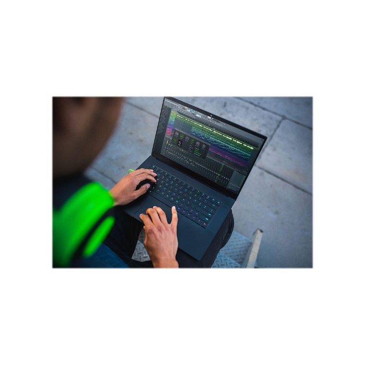 Razer Blade 15 Intel Core i9 16GB RAM 1TB SSD RTX 3070 Ti 240Hz 15.6 Inch QHD Windows 11 Gaming Laptop