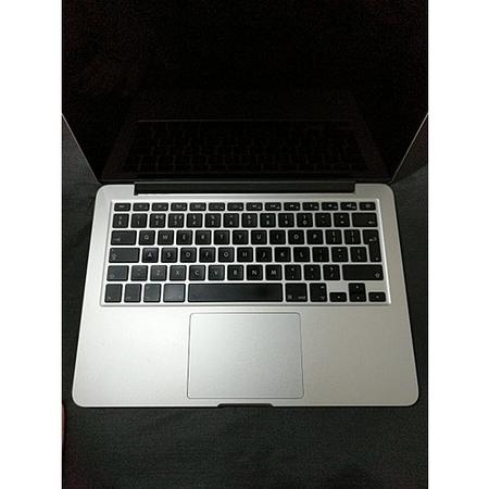 Refurbished Apple MacBook Pro A1425 Core i5-3230M 8GB 256GB 13 Inch Laptop - 2013