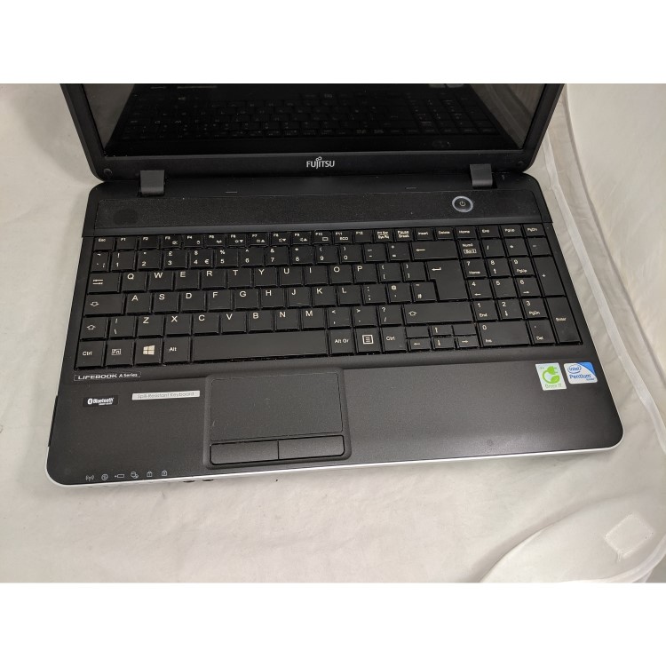 Refurbished Fujitsu Lifebook AH512 Intel Pentium B960 4GB 500GB 15.6 Inch DVD Windows 10 Laptop