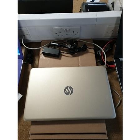 Refurbished HP 15-AI185SA Core i7-7200U 8GB 1TB 15.6 Inch Windows 10 Laptop