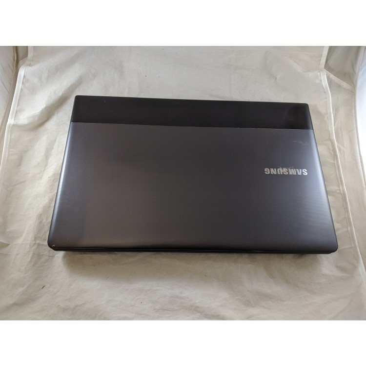Refurbished Samsung 300E Core i5 2310M DVD-RW 15.6 Inch Windows 10 Laptop