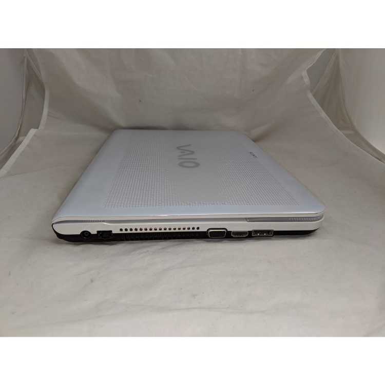 Refurbished Sony VPCEA1S1E Intel Core i3 M330 4GB 500GB DVD-RW 15.6 Inch Windows 10 Laptop
