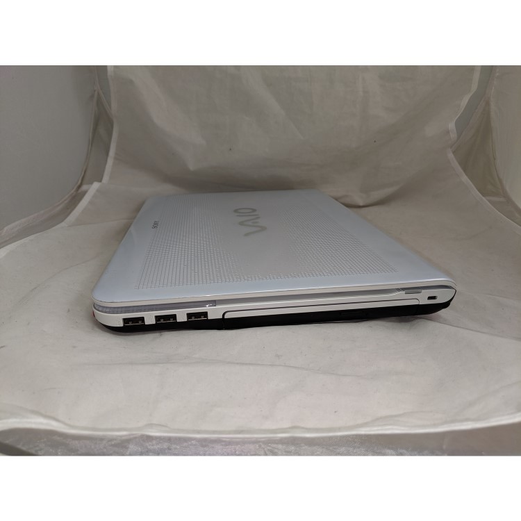 Refurbished Sony VPCEA1S1E Intel Core i3 M330 4GB 500GB DVD-RW 15.6 Inch Windows 10 Laptop