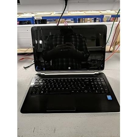 Refurbished HP Pavilion 15 Core i5-4200U 8GB 1TB 15.6 Inch Windows 10 Laptop