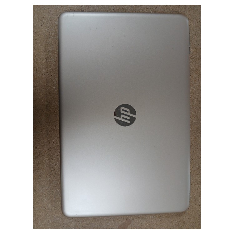 Refurbished HP Pavilion Core i5-7200U 8GB RAM 256GB SSD 15.6 Inch Windows 10 Laptop