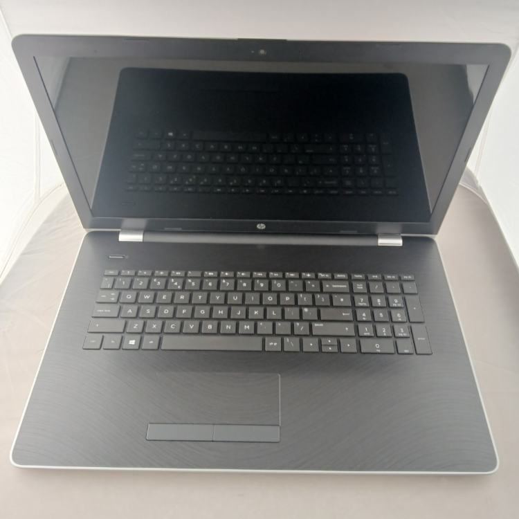 Refurbished HP 17-AK0XX AMD A6-9220 8GB RAM 1TB SSD 17.3 Inch Windows 10 Laptop