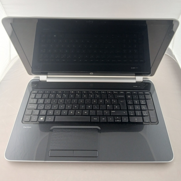 Refurbished HP Pavilion 15 AMD A8-4555M 8GB RAM 1TB SSD 15.6 Inch Windows 10 Laptop