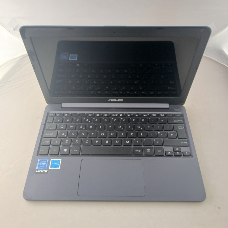 Refurbished ASUS Vivobook E203NAS E203NA Intel Celeron N3350 4GB RAM 64GB SSD 11.6 Inch Windows 10 Laptop