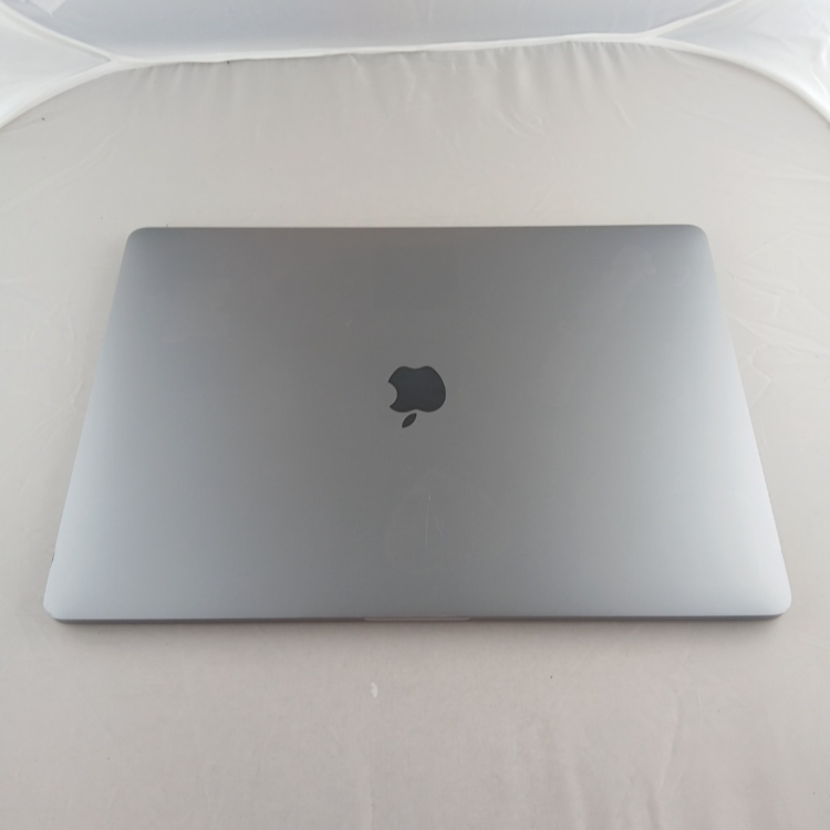 Refurbished Apple Macbook Pro A19900 15 Inch Intel Core i7 16GB RAM 512GB SSD 2019 - Aluminium