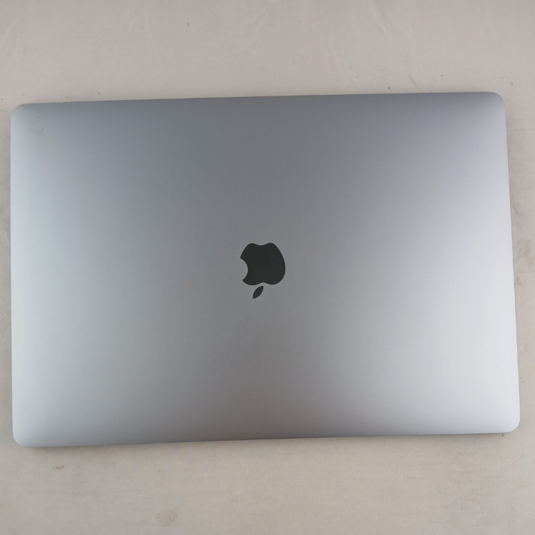 Refurbished Apple MacBook Pro 15 Inch Core i7-7700HQ 16GB RAM 256GB SSD macOS Catalina 2017