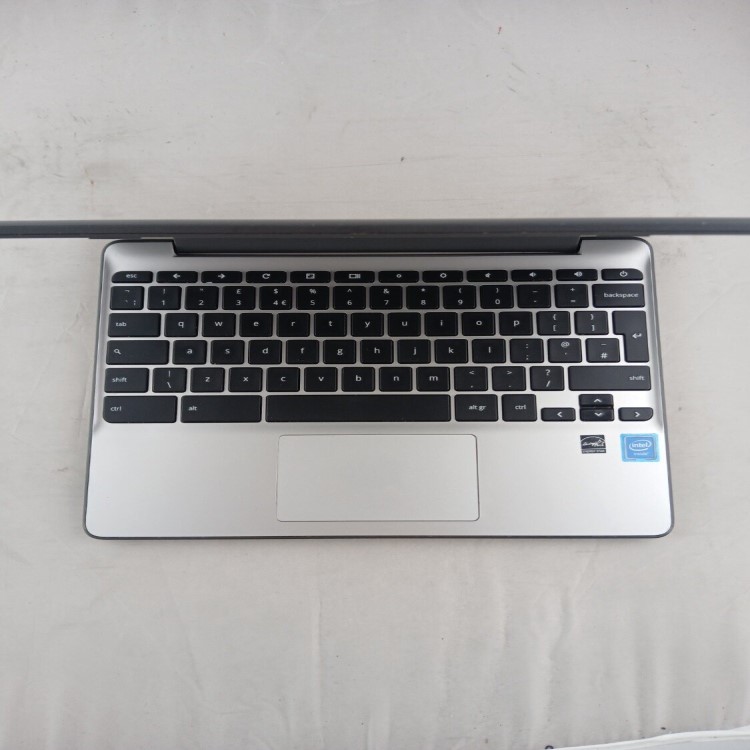 Refurbished HP 11-v001na Intel Celeron N3060 4GB RAM 16GB SSD 11.6 Inch Windows 11 Laptop