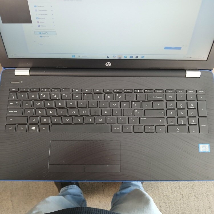 Refurbished HP 15-BS1XX Core I5-8250U 4GB RAM 1TB HDD 15.6 Inch Windows 11 Home Laptop