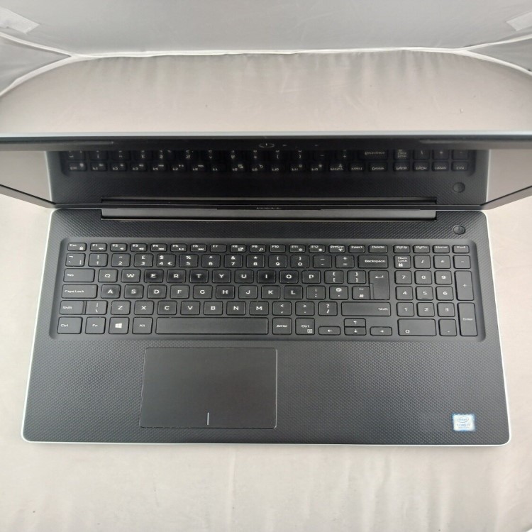 Refurbished Dell Vostro 3583 Core i7-8565U 8GB RAM 256GB SSD 15.3 Inch Windows 11 Home Laptop