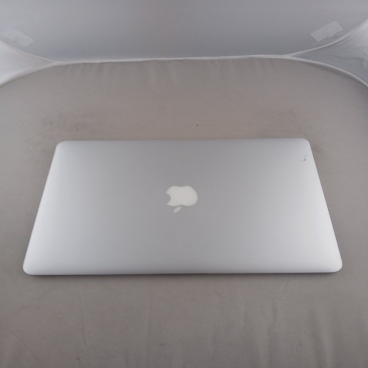 Refurbished Apple MacBook Air 13 Inch Core i5 8GB RAM 128GB SSD 2017 macOS Monterey