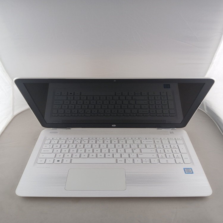 Refurbished HP Pavilion 15-au181sa Core i5-7200U 8GB RAM 1TB HDD 15.6 Inch Windows 11 Laptop