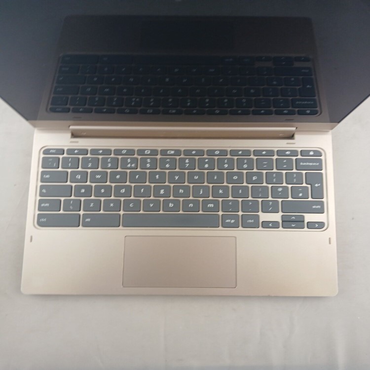Refurbished Lenovo C330 MediaTek MT8173 4GB RAM 64GB SSD 11.6 Inch Touchscreen Convertible Chromebook