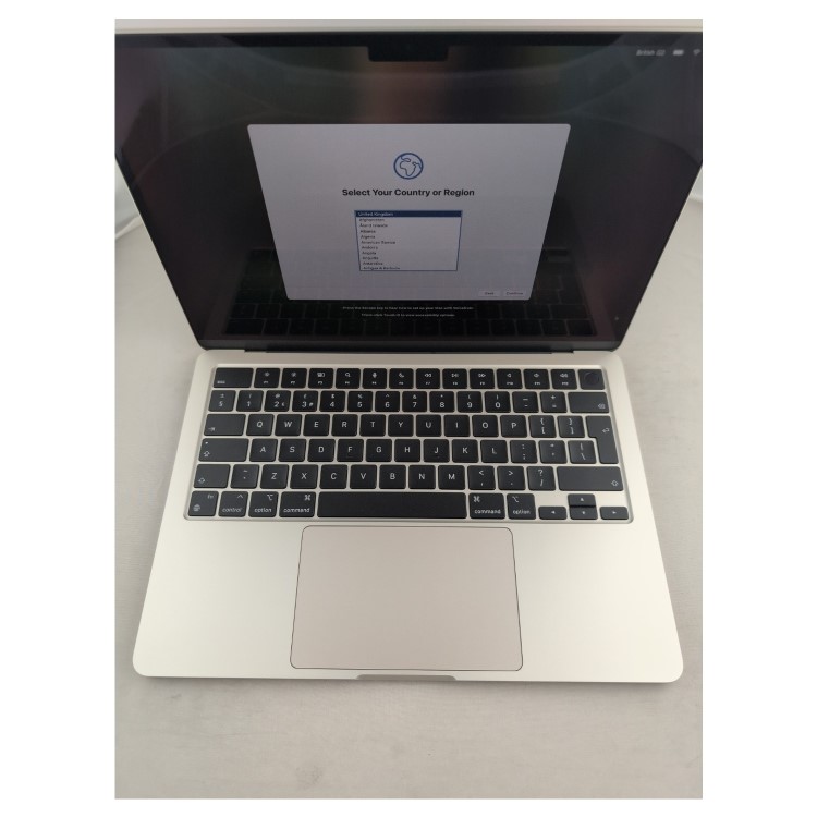 Refurbished Apple Macbook Air 13 Inch M3 16GB RAM 256GB SSD 2024