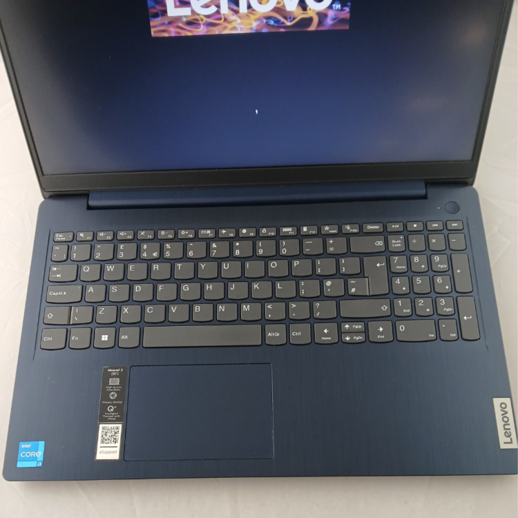 Refurbished Lenovo IdeaPad 3 15ITL6 Core i3-1115G4 4GB RAM 128GB SSD 15.6 Inch Windows 11 Home Laptop