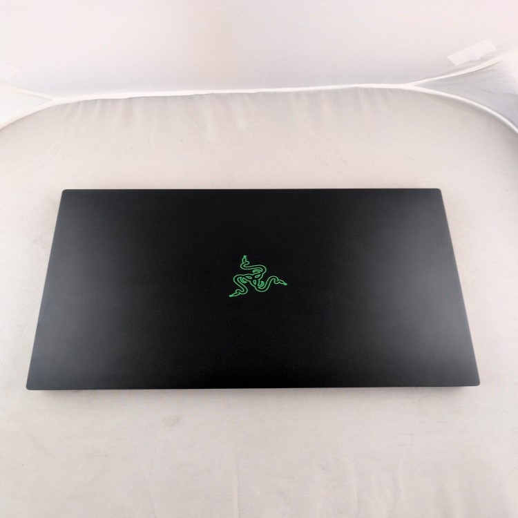 Refurbished Razer Blade 15 RZ09-0369 Core i7-10750H 16GB RAM 512GB SSD RTX 3060 15.6 Inch Windows 11 Home Gaming Laptop