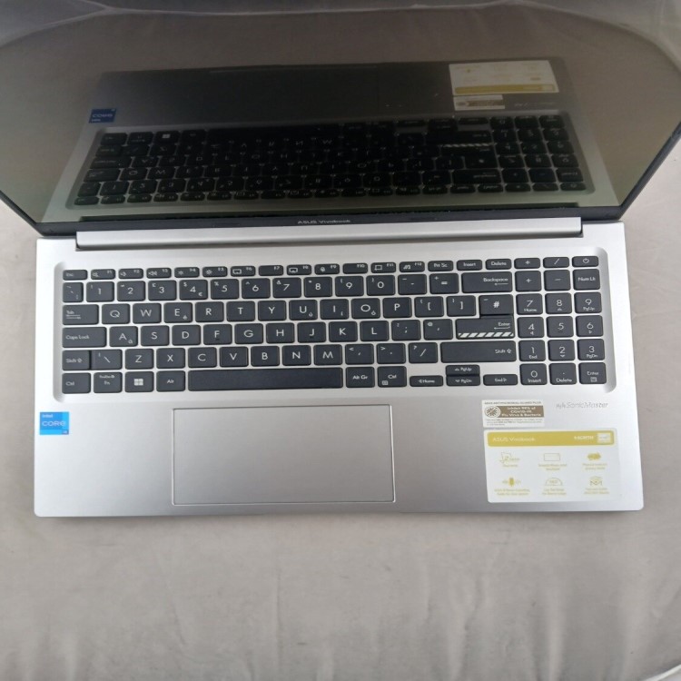 Refurbished ASUS Vivobook X1505VA Core i5-13420H 16GB RAM 512GB SSD 15.6 Inch Windows 11 Home Laptop