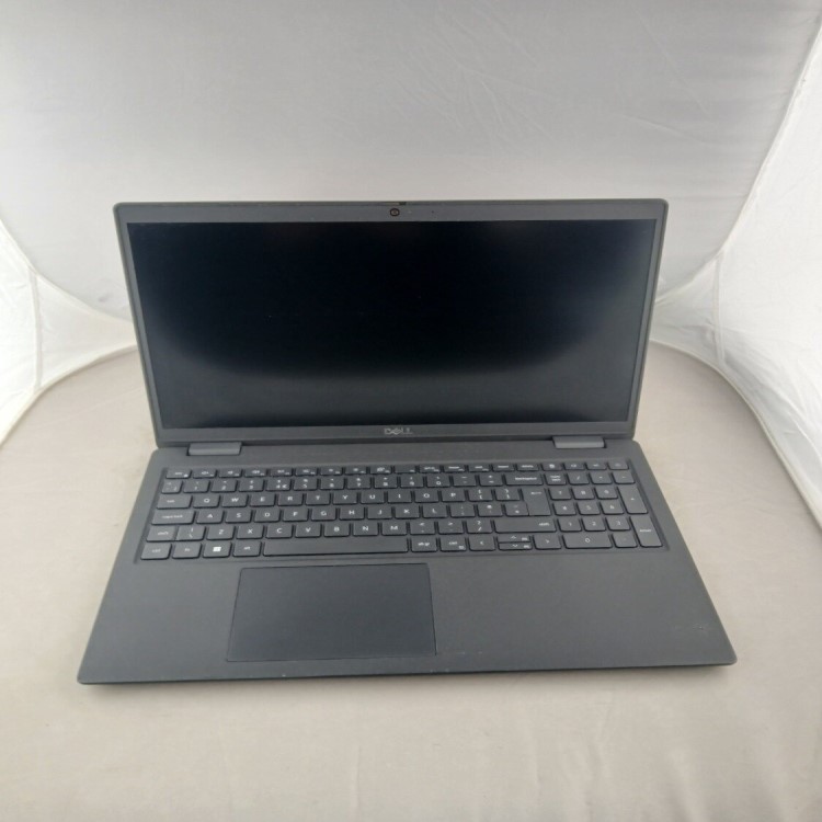 Refurbished Dell Latitude 3520 Core i5-1135G7 8GB RAM 128GB SSD 15.6 Inch Windows 11 Home Laptop